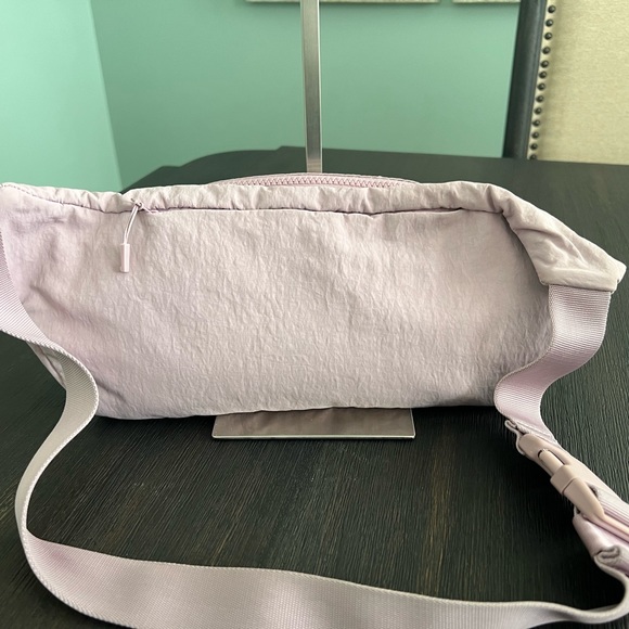 Lululemon On The Beat Belt Bag - Picture 6 of 12